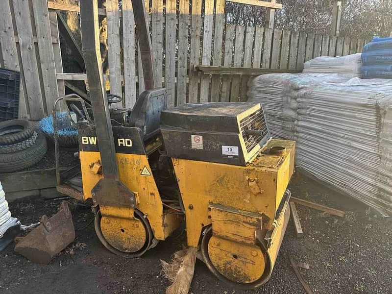Sweeney Kincaid - Garden Centre Equipment, Vehicles, Equipment & Stock Auction - Auction Image 4