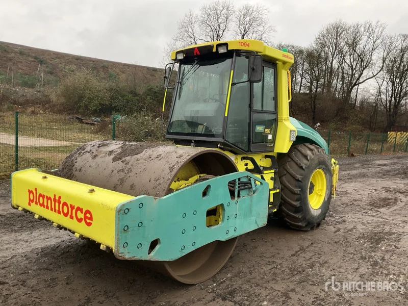 Ritchie Bros UK Ltd - Online auction of Plant Machinery, Agricultural Machinery & Trucks - Auction Image 3