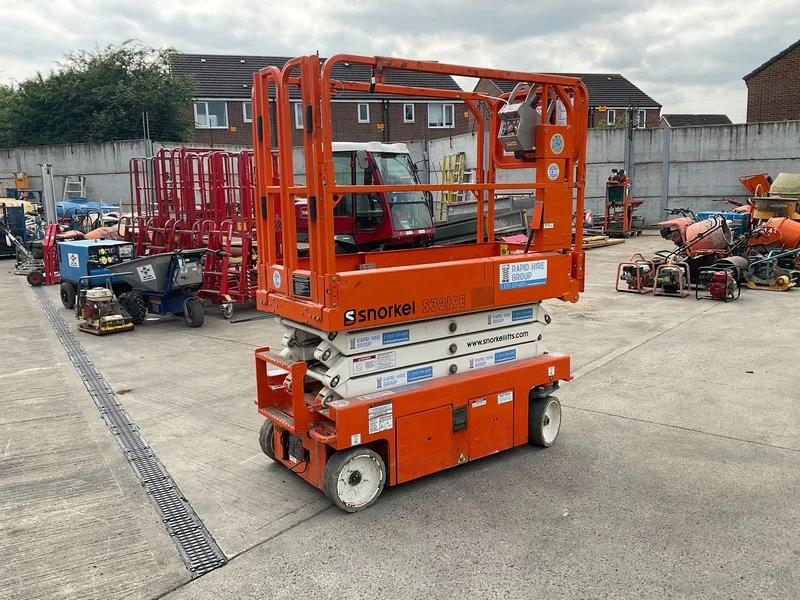 BPI Auctions - Mercedes Dropside Sprinter, Access Lifts & Platform Towers at Auction - Auction Image 2
