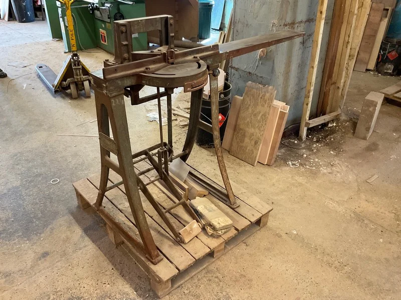 BPI Auctions - Entire Contents of Joinery Workshop Auction to include Machinery, Forklift Truck, Workbenches, Spray Booths & More - Auction Image 5
