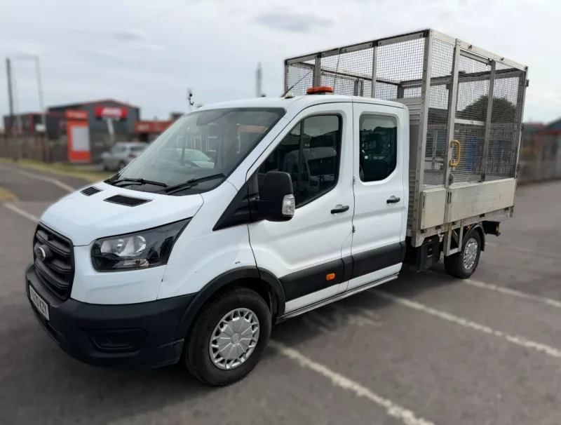 Universal Auctions Group Ltd - MAJOR MULIT-LOT EVENT, Plant, HGVs, Ex-Fleet Vehicles, Agri Equipment, Machinery & More - Auction Image 6