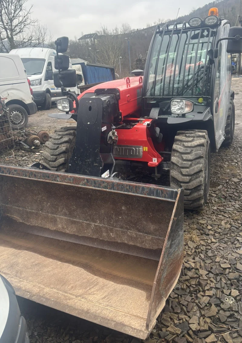 Pontypridd Auctions Ltd. - Auction of Manitou MT625H Telehandler with Loading Bucket - Registration Number CE70 NDD - Auction Image 1
