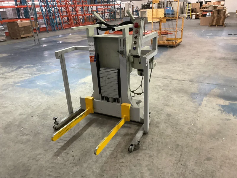 BPI Auctions - Remaining Contents of Printing Company to include Forklift & Reach Trucks, Printing Machinery, Board Lifters, Floor Sweepers, Pallet Racking, Pallet Trucks & more at Auction - Auction Image 3
