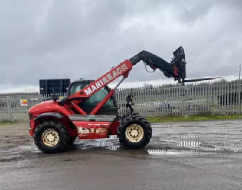 Universal Auctions Group Ltd - Massive Multi-Lot Auction; Ex-Fleet Vans, Agri, Construction & Heavy Plant Machinery And Much More! - Auction Image 6