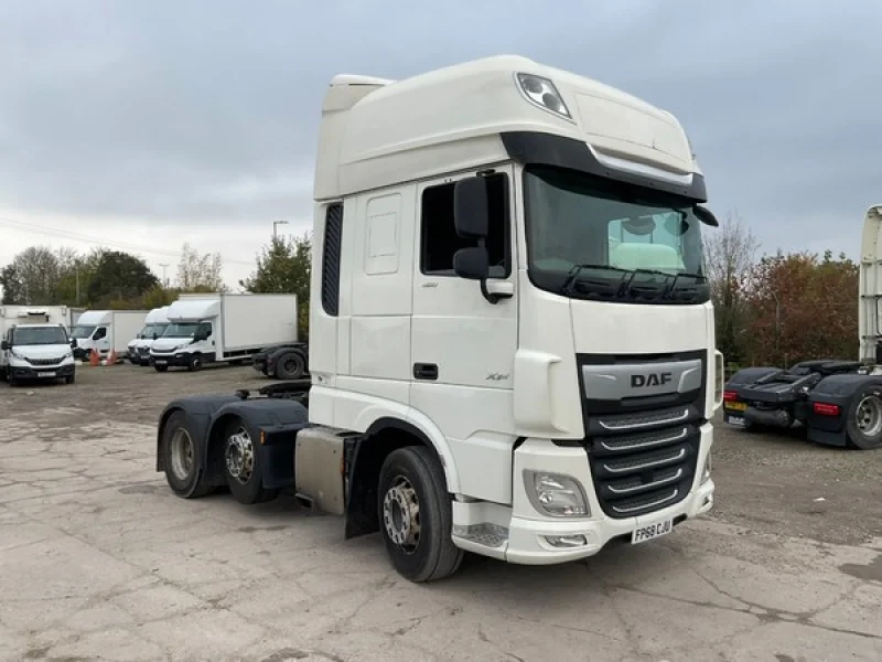 BPI Auctions - 2019 & 2018 DAF XF480 Super Space Tractor Unit Auction - Auction Image 1