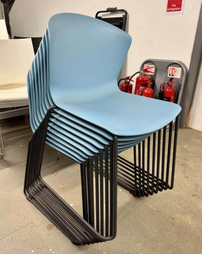 Pinder Asset Solutions Ltd - Online Auction: Range of High End Designer Office Breakout and Meeting Furniture, Original Artwork of The City of London Skyline by Christopher Farrell - Auction Image 8