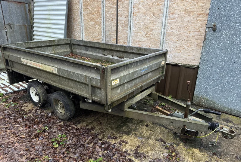 Pinder Asset Solutions Ltd - Surplus Equipment of Flamingo Land inc Catering & Servery Equipment, Café & Shop Furniture, 5 Aside Soccer Arena, Tractor, Dumper, Generator at Auction - Auction Image 10