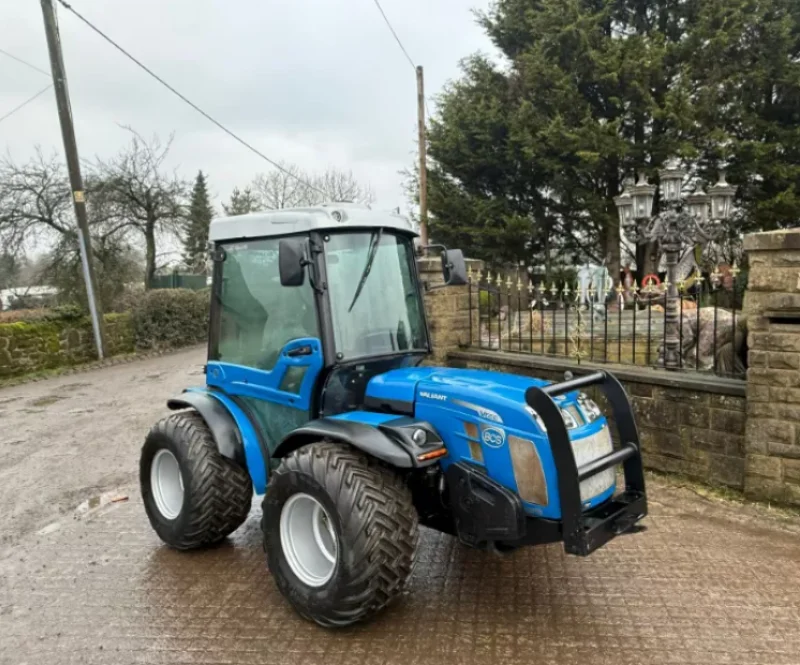 Universal Auctions Group Ltd - Major Clearance Auction, Over 700 lots: Ex-Fleet Vehicles, Agri & Farm, Heavy Plant, Machinery, HGVs & Much More - Auction Image 9