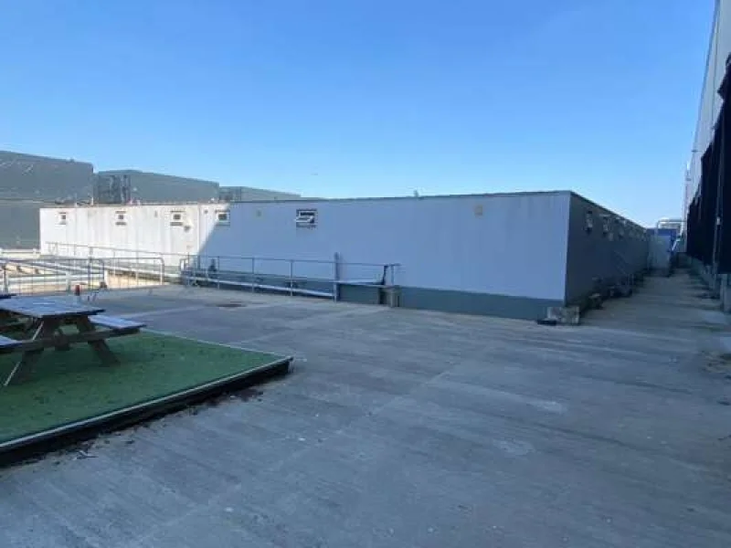 BPI Auctions - 80ft x 12ft 22 Bay Modular Building with Canteen, Toilets, Meeting Rooms, Prayer Room, Cafeteria & Cooking Area - Auction Image 1