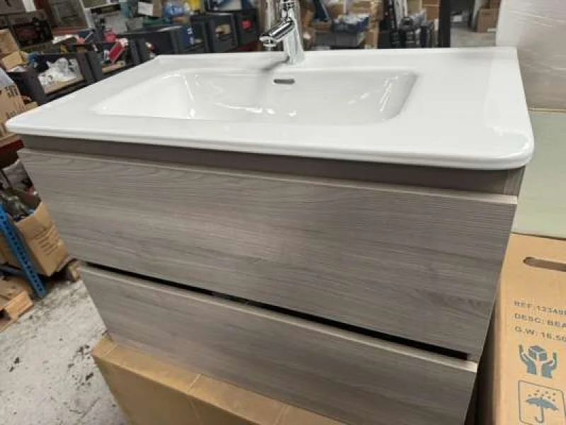 BPI Auctions - New Branded Quality Bath Wares & Bathroom Equipment Auction - Auction Image 2
