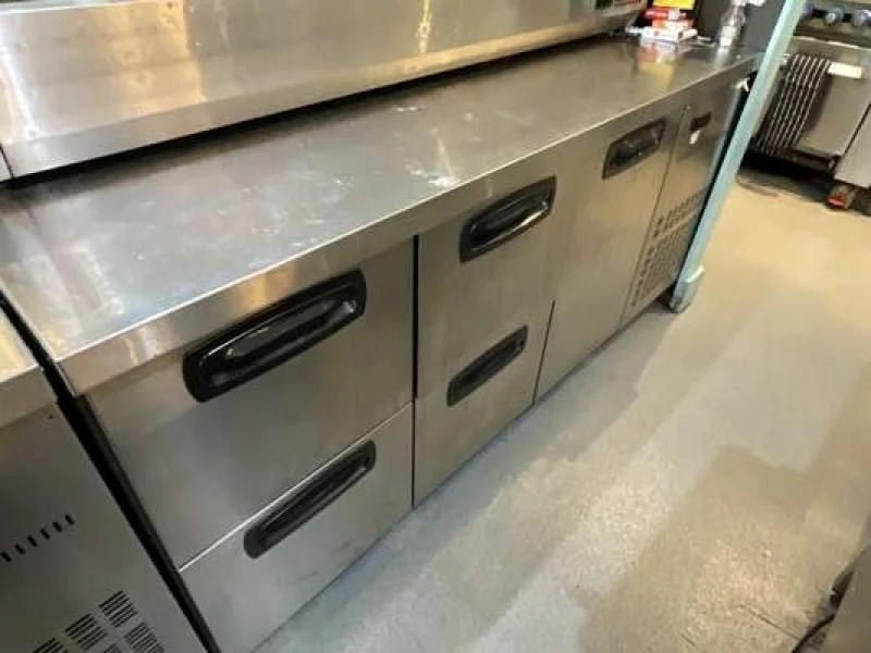 BPI Auctions - Entire Contents of Barracuda Fish & Chip Restaurant - Auction Image 4