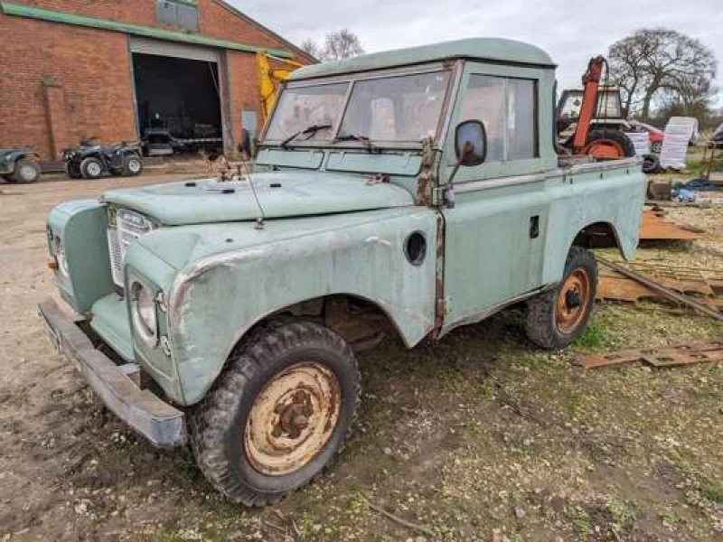 BPI Auctions - Tractors, Quads, Rough Terrain Forklift, Classic Land Rover & Ford Fiesta Van Auction - Auction Image 2