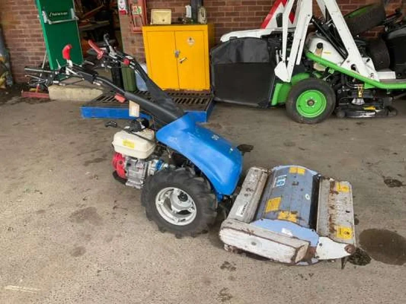 BPI Auctions - Grounds Maintenance Machinery & Equipment, Gas Fired Heaters, Site Accommodation & more - Auction Image 3