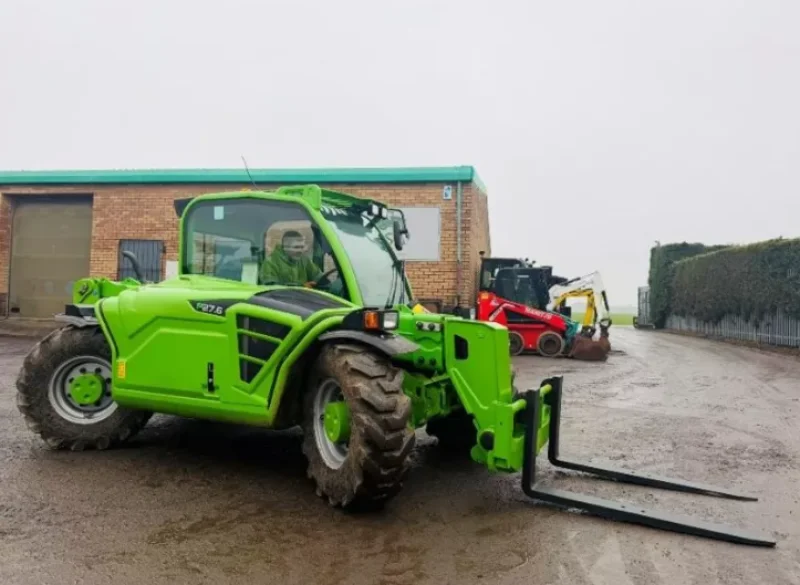 Universal Auctions Group Ltd - Major Clearance Auction, Over 700 lots: Ex-Fleet Vehicles, Agri & Farm, Heavy Plant, Machinery, HGVs & Much More - Auction Image 1