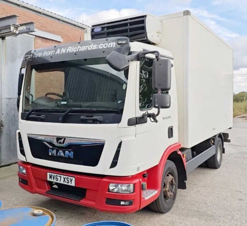 In2Corporate Ltd - Contents of an Abattoir Slaughterhouse Auction Includes: Vehicles, Trailers, Dip Tank, Brisket & Splitting Saws, Lamb Pelt Clamp, Hide Puller, Hoists & More! - Auction Image 1