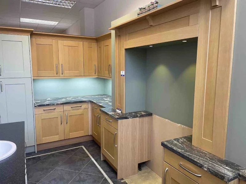 Sweeney Kincaid - Kitchen Showroom Auction - Auction Image 3