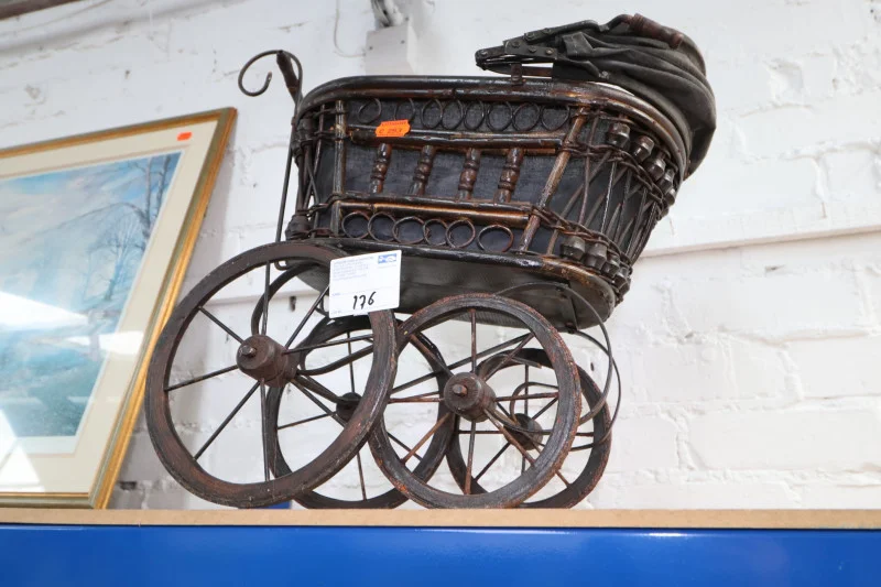 Lithgow Sons & Partners - Collectables & Curio - Auction Image 2