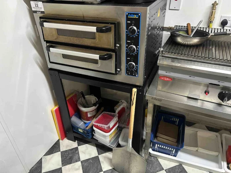 Sweeney Kincaid - Trampoline Park Equipment, Catering Equipment, Amusement Machines at Auction - Auction Image 8