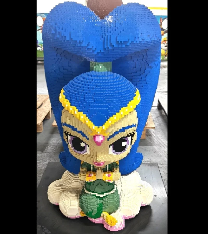 In2Corporate Ltd - Large Scale Plastic Building Brick Sculptures of Cartoon Style Puppies Auction - Auction Image 8