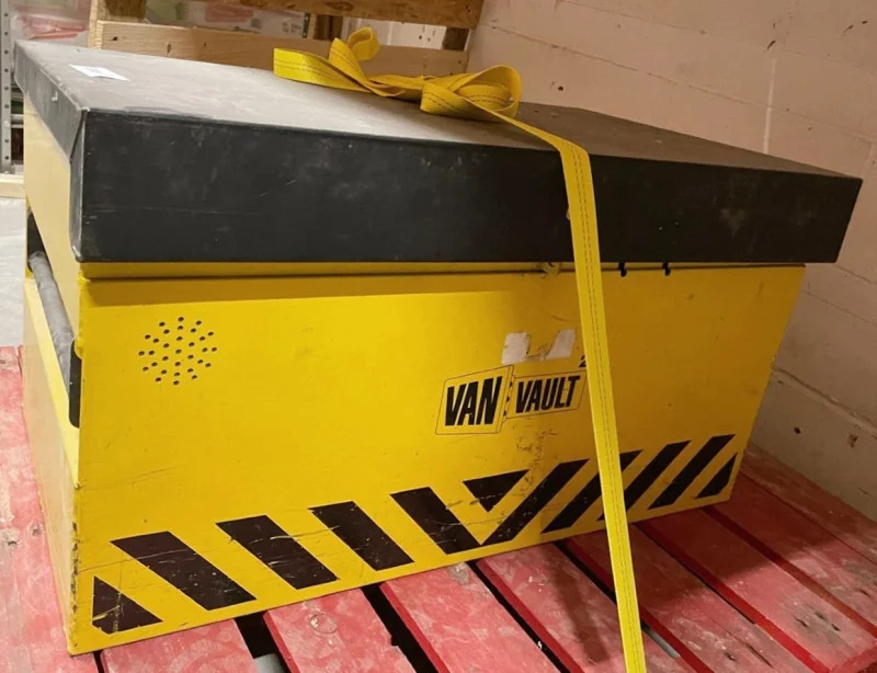 In2Corporate Ltd - Contents of a Maintenance Business Office & Warehouse Featuring Tools, Racking, PPE Equipment, Computers, Televisions, Office Equipment & More! - Auction Image 2