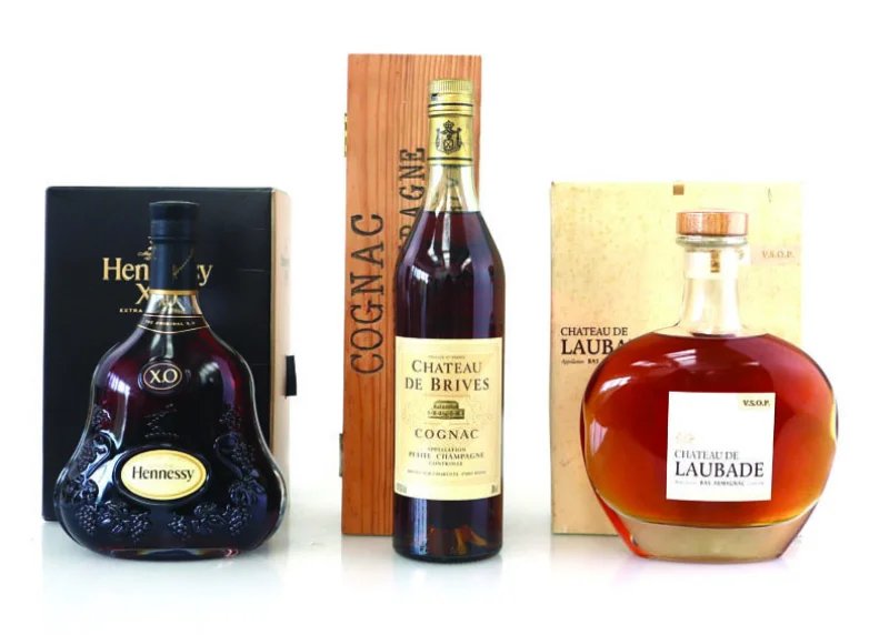 W & H Peacock - Vintage & Modern Wines,  Beers, Spirits & Tobacco at Auction - Auction Image 7
