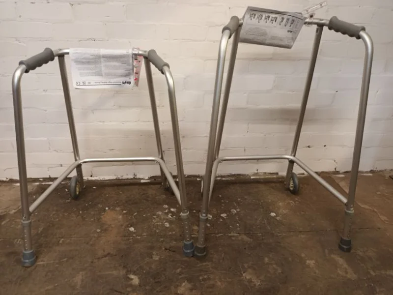 JPS Chartered Surveyors - Disability & Medical Products/Aids Auction including Defibrillators, Mobility Hoists, Wheelchairs, Bulk lots of Facemasks, Sanitiser & PPE - Auction Image 6