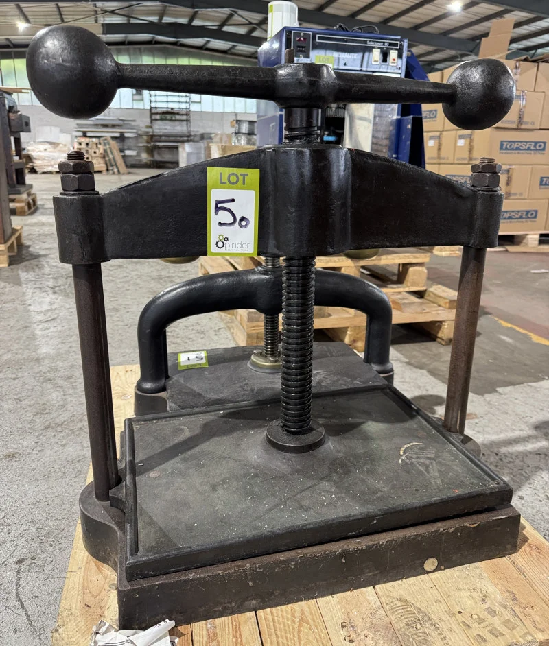 Pinder Asset Solutions Ltd - Wide Format Printers, Laminators, Merchandise Printers, Print Finishing, and Typesetting Equipment Auction - Auction Image 5