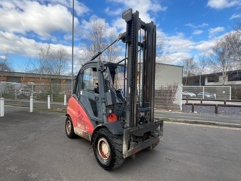 BPI Auctions - Forklift Trucks & Genie Electric Scissor Lift Auction - Auction Image 4