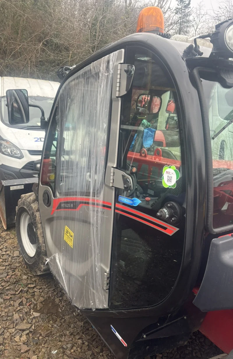 Pontypridd Auctions Ltd. - Auction of Manitou MT625H Telehandler with Loading Bucket - Registration Number CE70 NDD - Auction Image 2