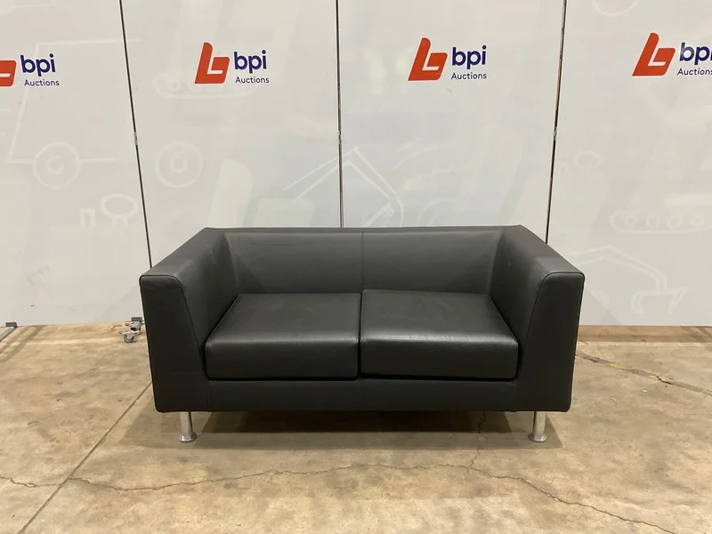 BPI Auctions - 2018 BMW 530E M Sport, Le Soleil Royal (1669 France) Model Ship, IT Equipment, Office Furniture and Artificial Plants Auction - Auction Image 4