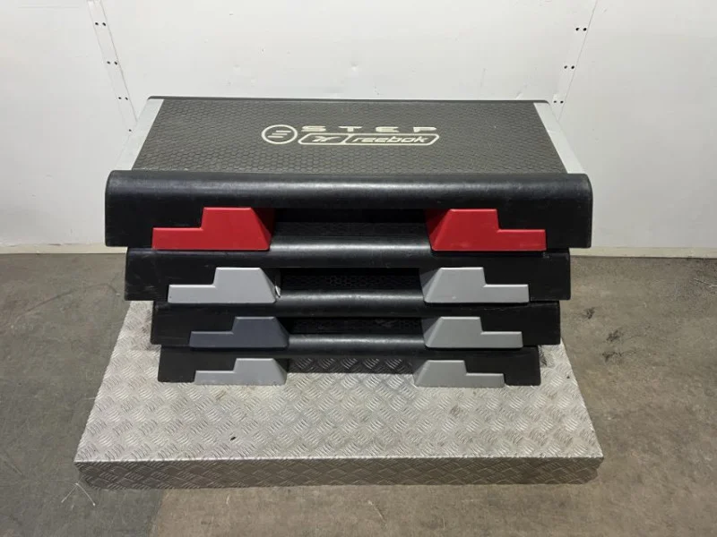 JPS Chartered Surveyors - Gym/Fitness Auction to include: Squat Rack, Punching Bags, Dumbbells, Trampolines & More - Auction Image 4