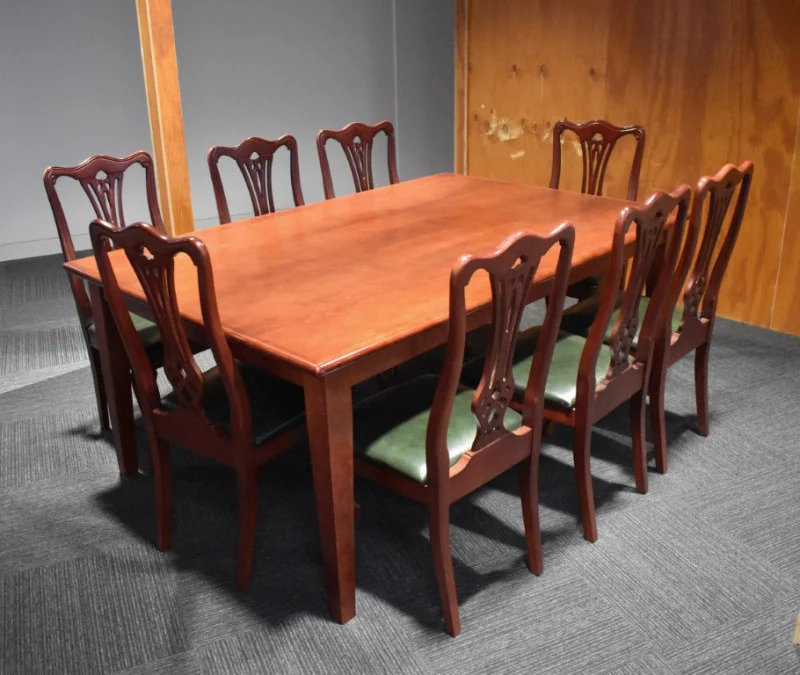 In2Corporate Ltd - Contents of a Modern Office Building In Hayes UB3 - Features Desk Pods, Chairs, Designer Furniture, Job Lots and More - Final Phase! - Auction Image 2