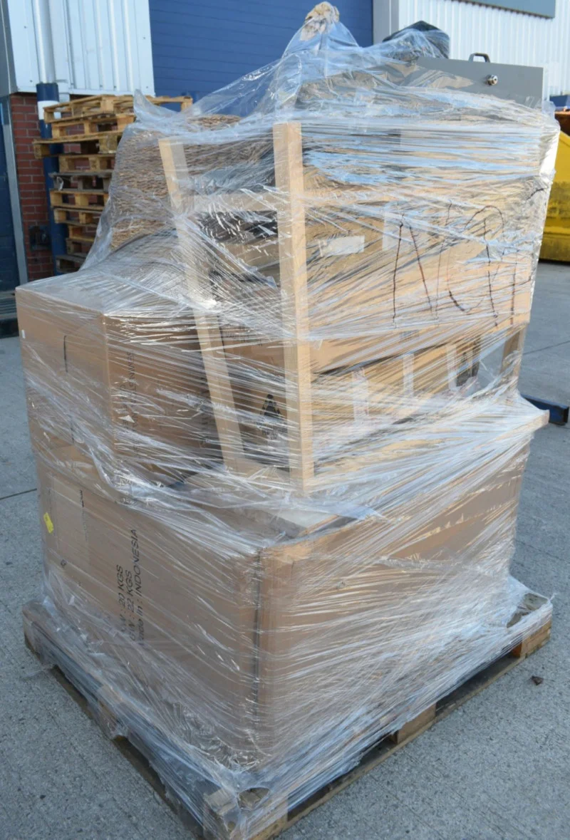 In2Corporate Ltd - Assorted Pallet Job Lots From a Premium Garden Furniture Retailer - Online Auction Featuring Bistro Sets, Benches, Coffee Tables, Storage Units & Shelving, Planters, Home Decor & More - Auction Image 3