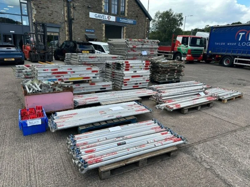 Gavel Auctioneers Ltd - Heavy Duty Aluminium Tower Scaffold Component Auction - Auction Image 1
