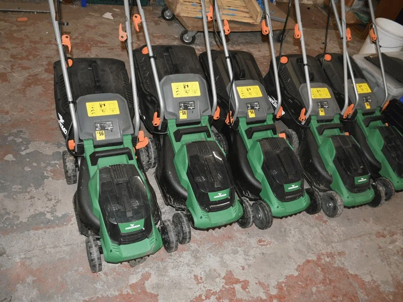 Gilbert Baitson - Tools, Surplus Stock and Returns Auction - Auction Image 2