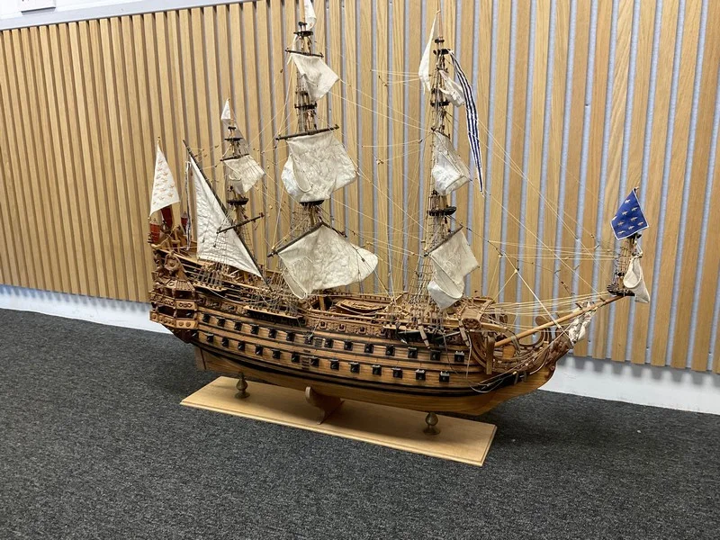 BPI Auctions - 2018 BMW 530E M Sport, Le Soleil Royal (1669 France) Model Ship, IT Equipment, Office Furniture and Artificial Plants Auction - Auction Image 2