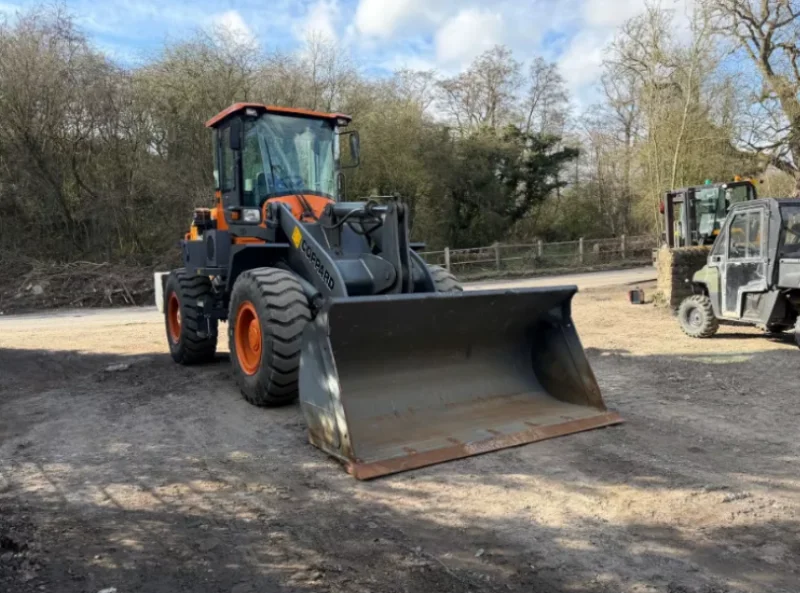 Universal Auctions Group Ltd - Massive Multi-Lot Auction; Ex-Fleet Vans, Agri, Construction & Heavy Plant Machinery And Much More! - Auction Image 9