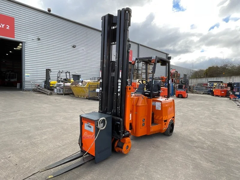 BPI Auctions - Forklift Trucks & Genie Electric Scissor Lift Auction - Auction Image 3