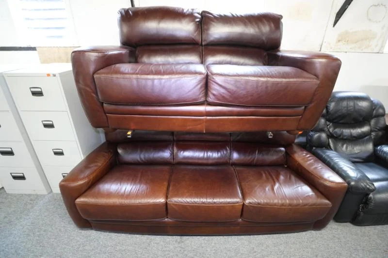Lithgow Sons & Partners - Collectables, Curio, Antique & Contemporary Furniture at Auction - Auction Image 4