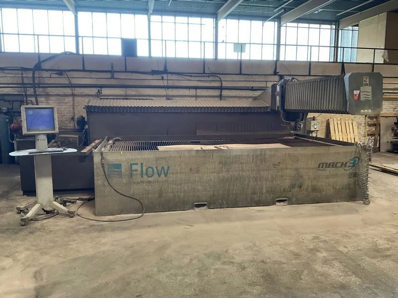 BPI Auctions - Auction of Entire Contents of Washington Waterjet Limited to include: CNC Drilling Machines, Plasma Cutting Machines, Forklift Trucks, Water jet Cutting Machine & More - Auction Image 6