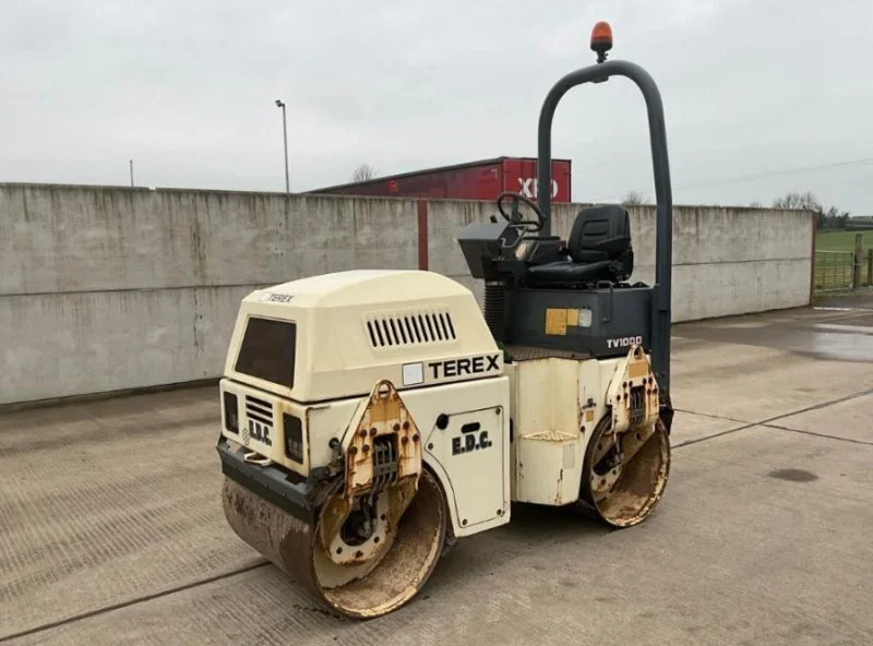 Mid Ulster Auctions Ltd - Machinery Auction to include Hydraulic Puller / Tensioner, Ride on Vibrating Roller, Forklifts and more - Auction Image 3