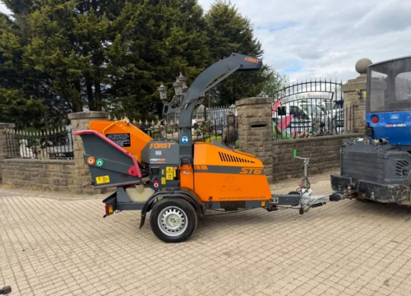 Universal Auctions Group Ltd - 800 Lots of Ex-Fleet Vehicles, Agri & Farm, Heavy Plant, Machinery, HGVs & Much More at Auction - Auction Image 9