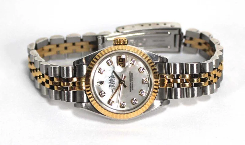 W & H Peacock - Antique Furniture, Collectors’ Items, Selected Toys, Jewellery & Watches Auction - Auction Image 6