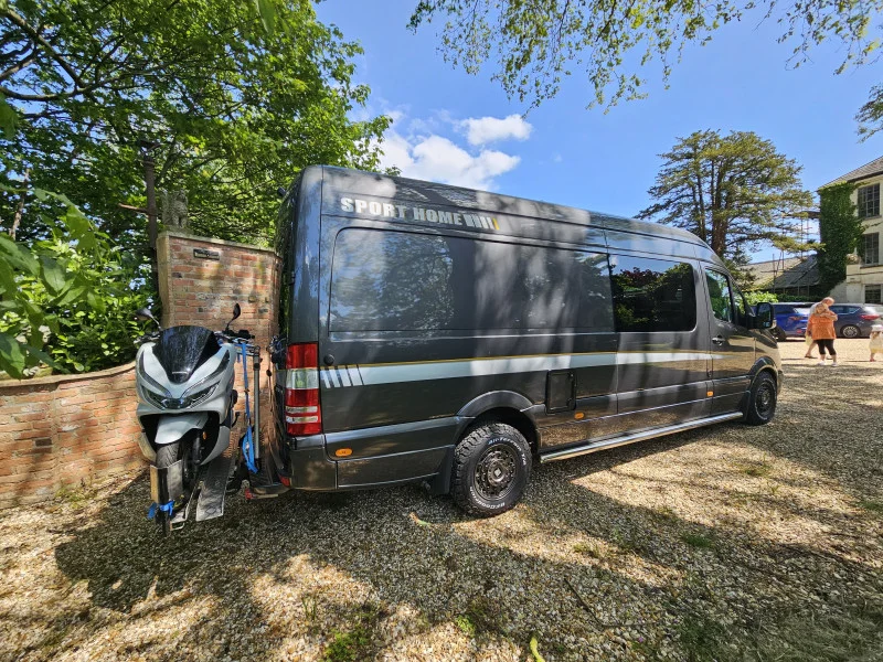 Asset Auctions Ltd - Sport Home! Mercedes Sprinter LWB 316 CDI Auto Motorhome Camper Van Auction - 21k Miles From New! - Auction Image 3