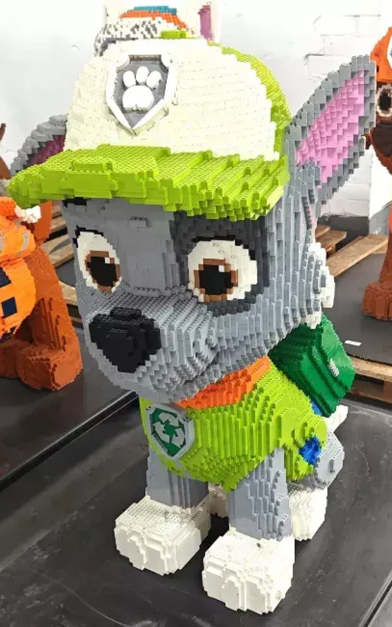 In2Corporate Ltd - 22nd Oct: HUGE GENERAL AUCTION - Bespoke Fitted Kitchens, Seabobs, Lego Statues, Contents of a High-End Property in Lymm, Apple Tech, Computers & Tablets, Furniture, Premium Tiles, Warehouse Racking and More - Auction Image 4