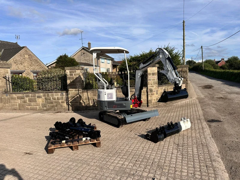 Asset Auctions Ltd - Sunday 7pm Auction of Plant & Machinery  Cars, Vans, Commercial Vehicles & Much More! - Auction Image 5