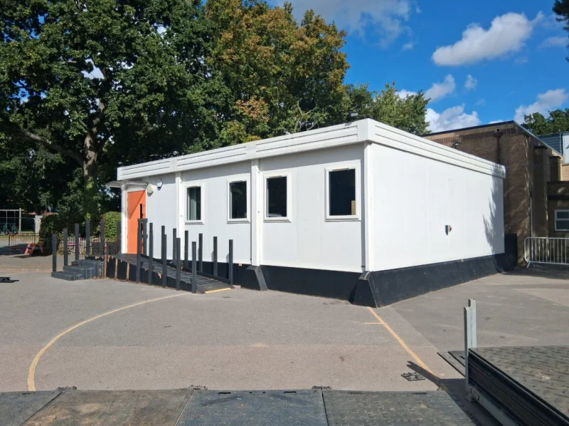 BPI Auctions - 3-Bay Modular School Building PMflex Classroom - Auction Image 2