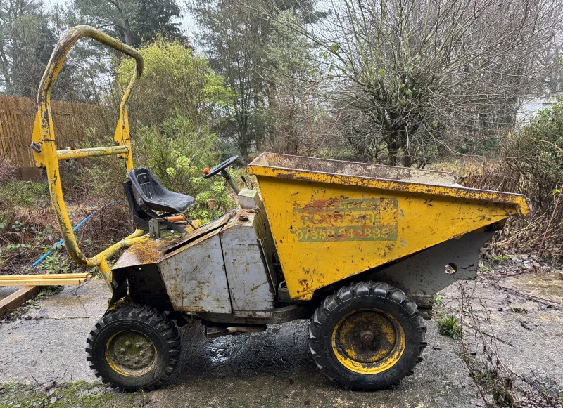 Pinder Asset Solutions Ltd - Surplus Equipment of Flamingo Land inc Catering & Servery Equipment, Café & Shop Furniture, 5 Aside Soccer Arena, Tractor, Dumper, Generator at Auction - Auction Image 6