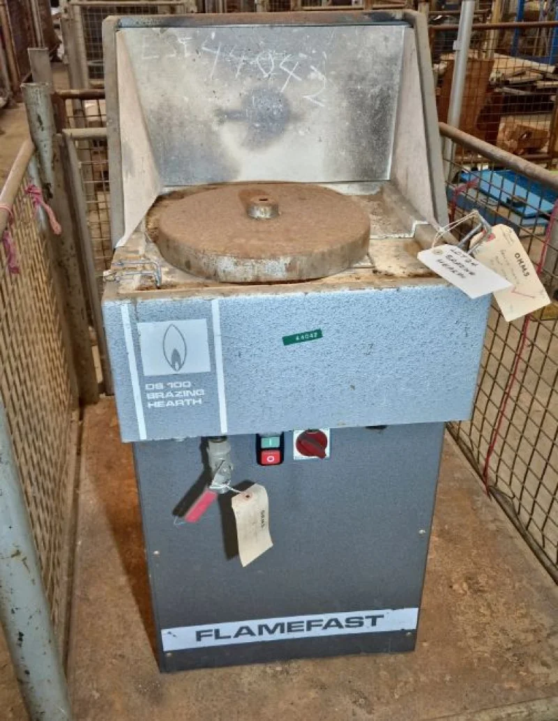 JPS Chartered Surveyors - Contents of Sanders Machinery - Denbigh - Range of Industrial Machinery, Hand/Power Tools, Lifting Equipment, Metal Stock & More at Auction - Auction Image 6