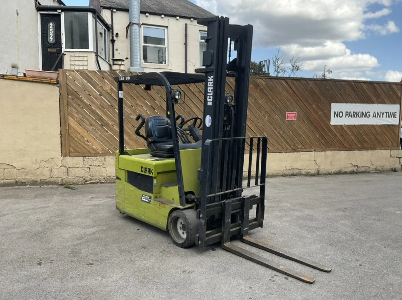 BPI Auctions - Gas & Diesel Forklift Trucks & Electric Pallet/Reach Truck Auction - Auction Image 5